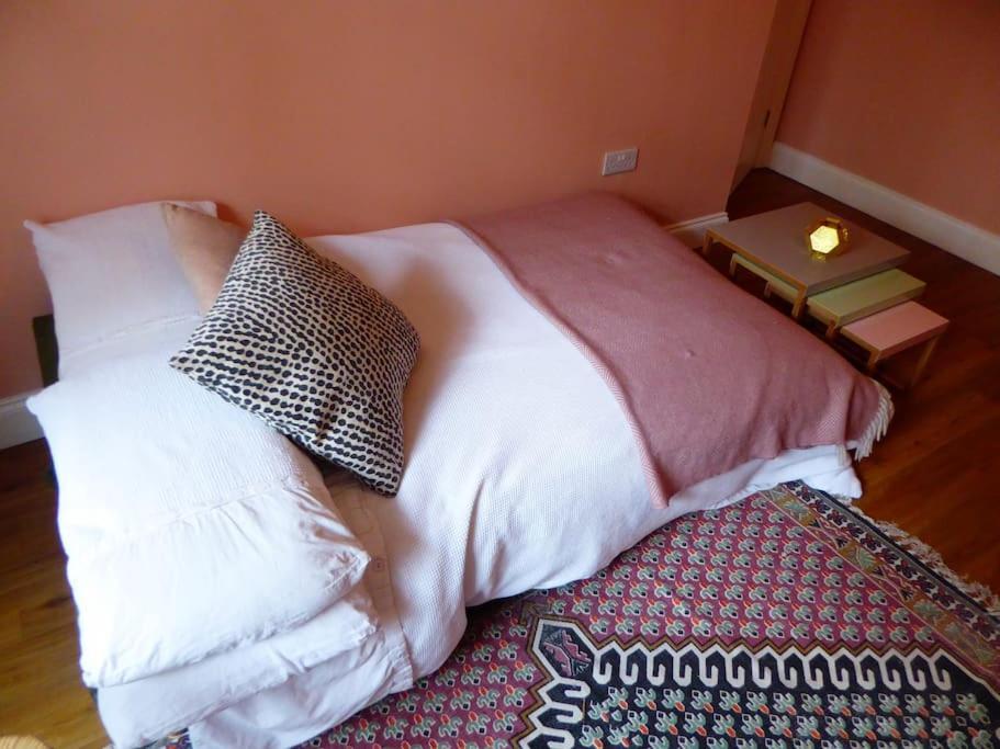 Stylish And Colourful Flat Minutes From The Beach Margate Exterior foto