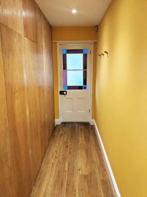 Stylish And Colourful Flat Minutes From The Beach Margate Exterior foto